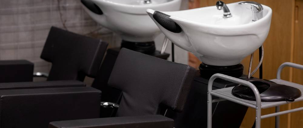 Muebles de peluquería que no deben faltar en tu salón