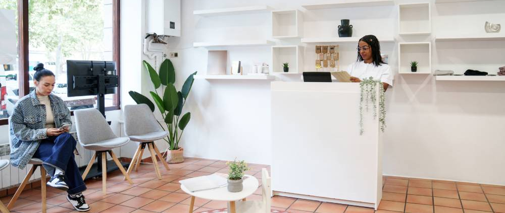 zonas de espera que mejoren la experiencia del cliente
